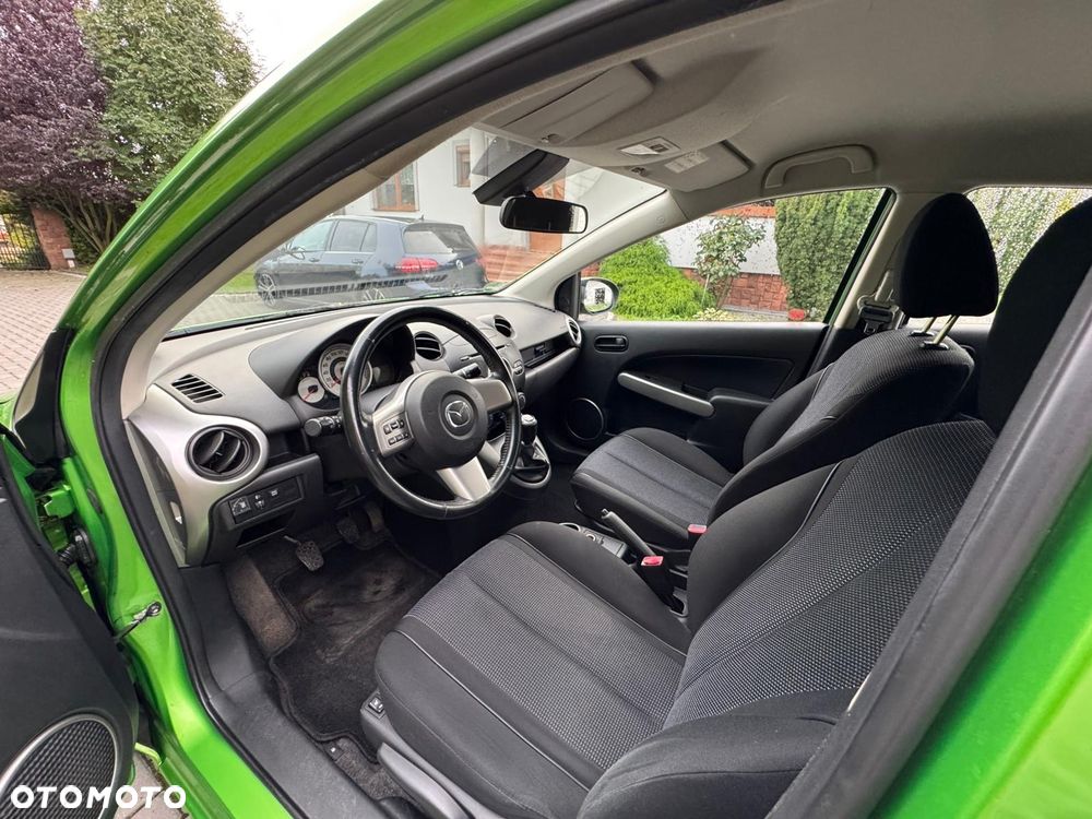 Mazda 2 1.3 Exclusive+ - 10