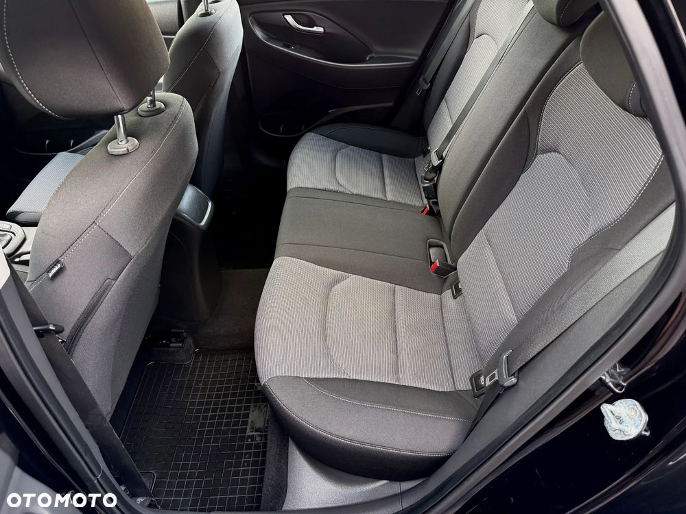 Hyundai i30 1.0 T-GDI Classic + DCT - 17
