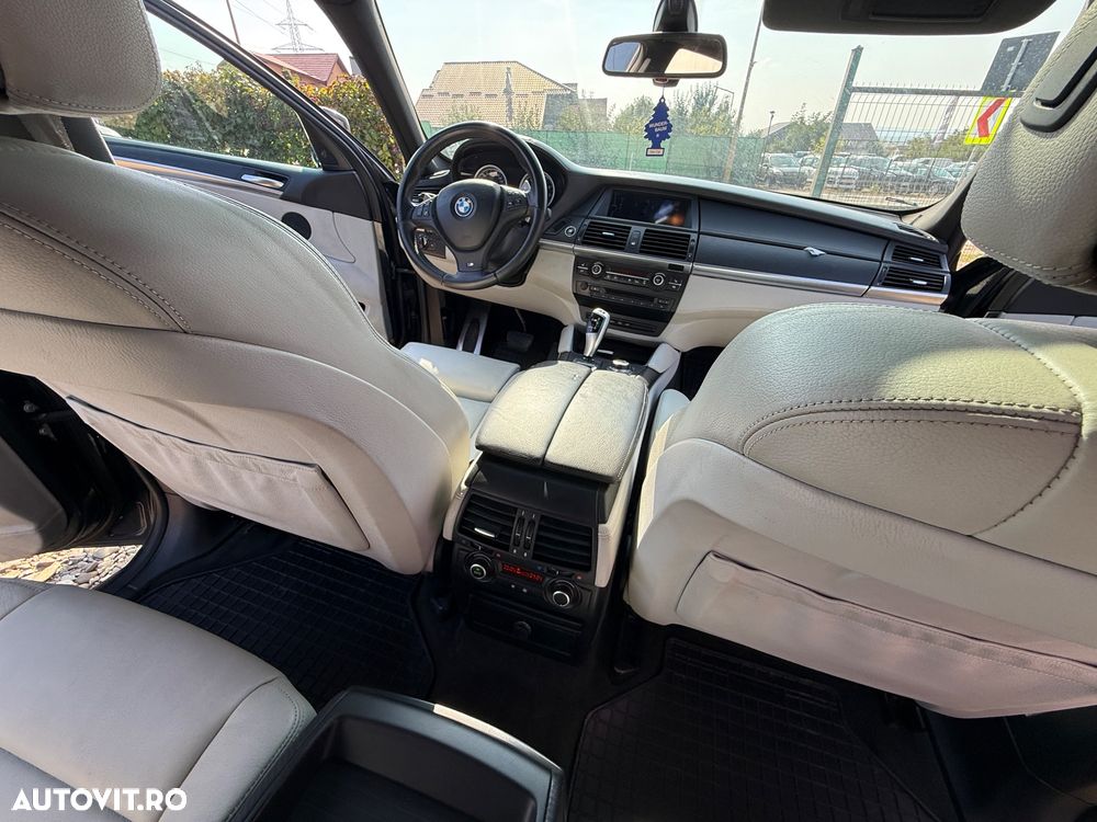 BMW X6 xDrive50i M Sport Edition - 7