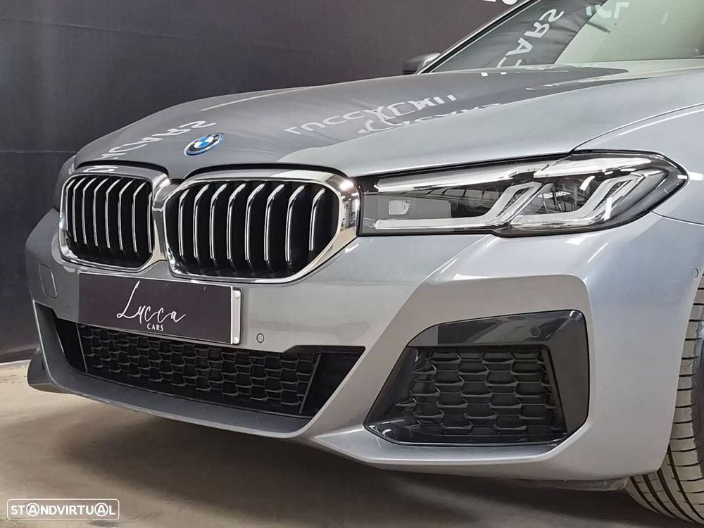BMW 530 e Pack Desportivo M - 27