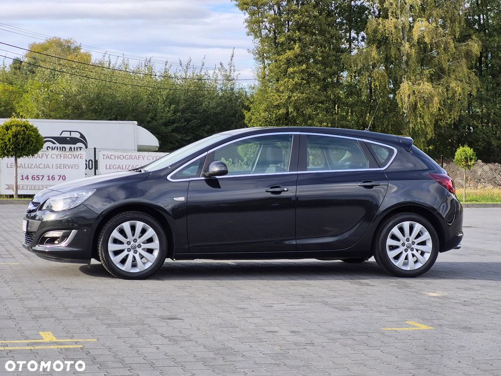 Opel Astra 2014 photo 3