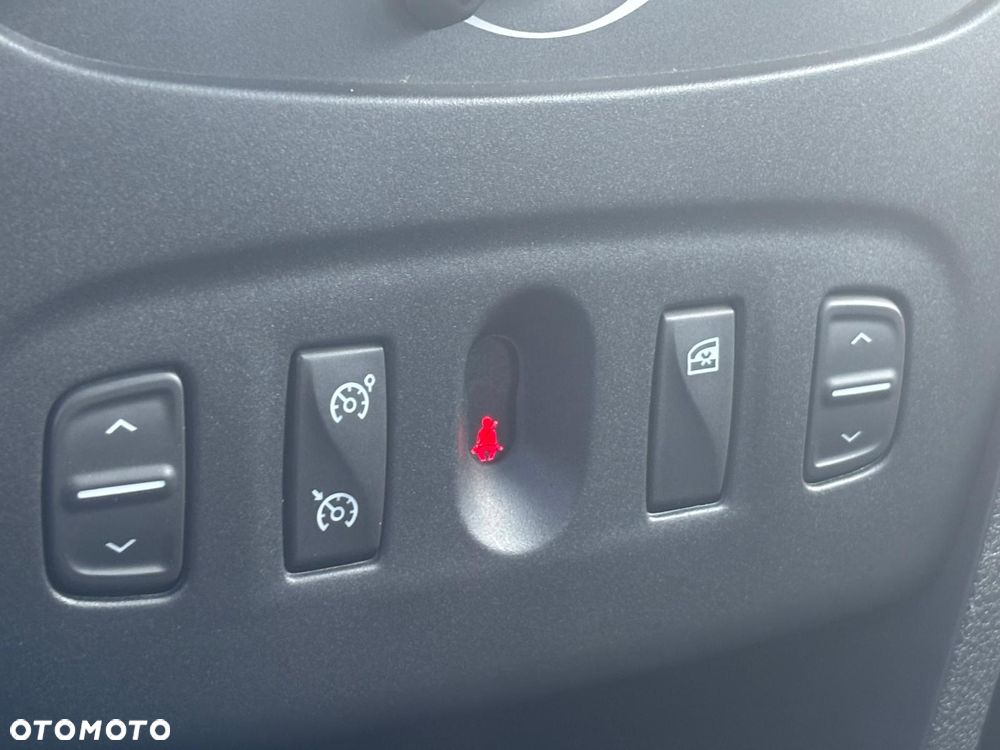 Dacia Logan 1.0 TCe SL Celebration S&S - 29