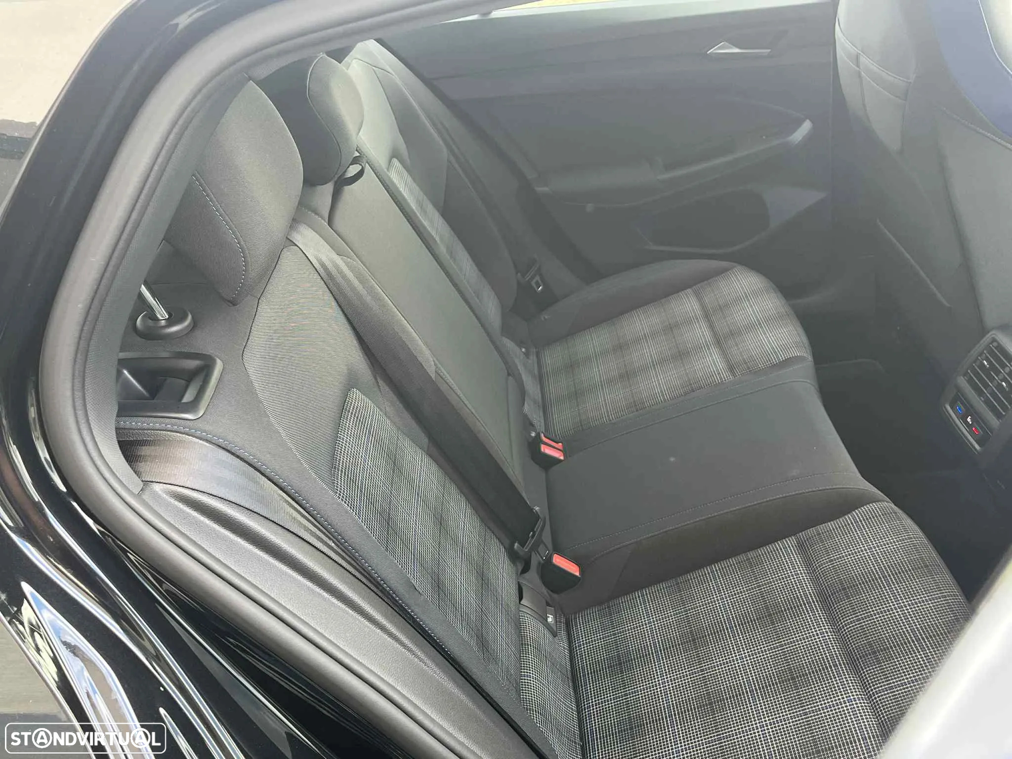 VW Golf 1.4 TSI GTE DSG - 42