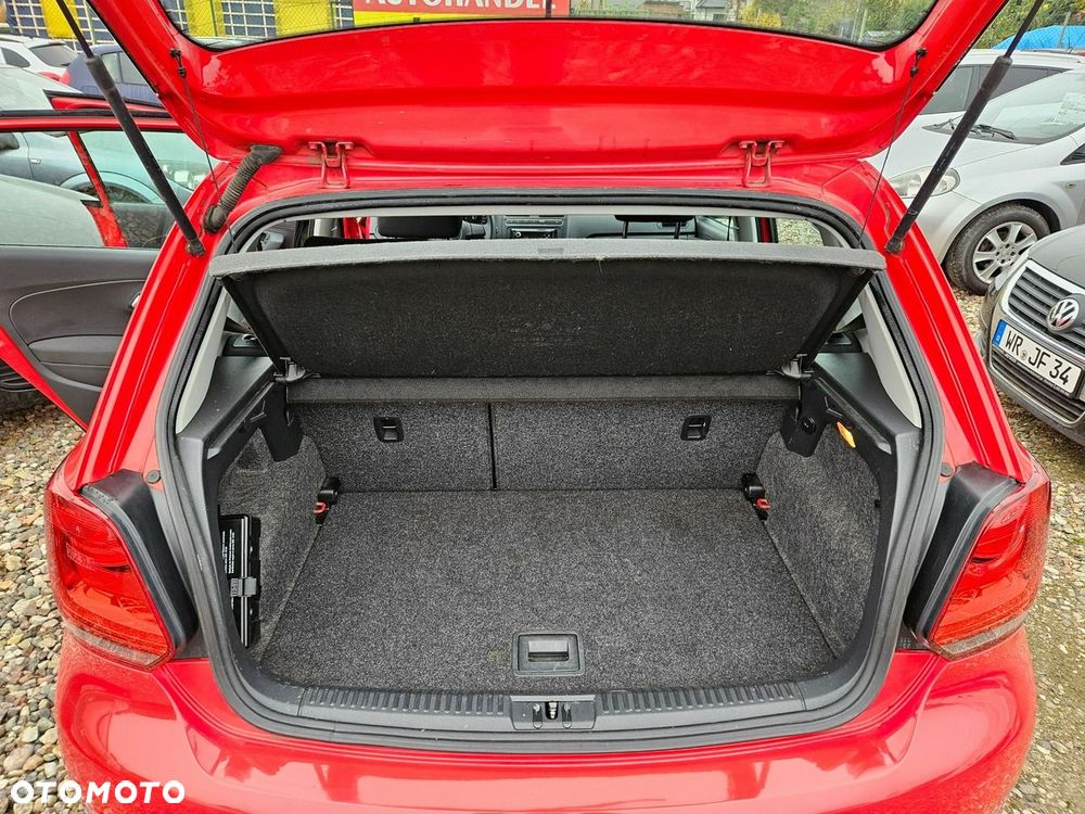 Volkswagen Polo - 17