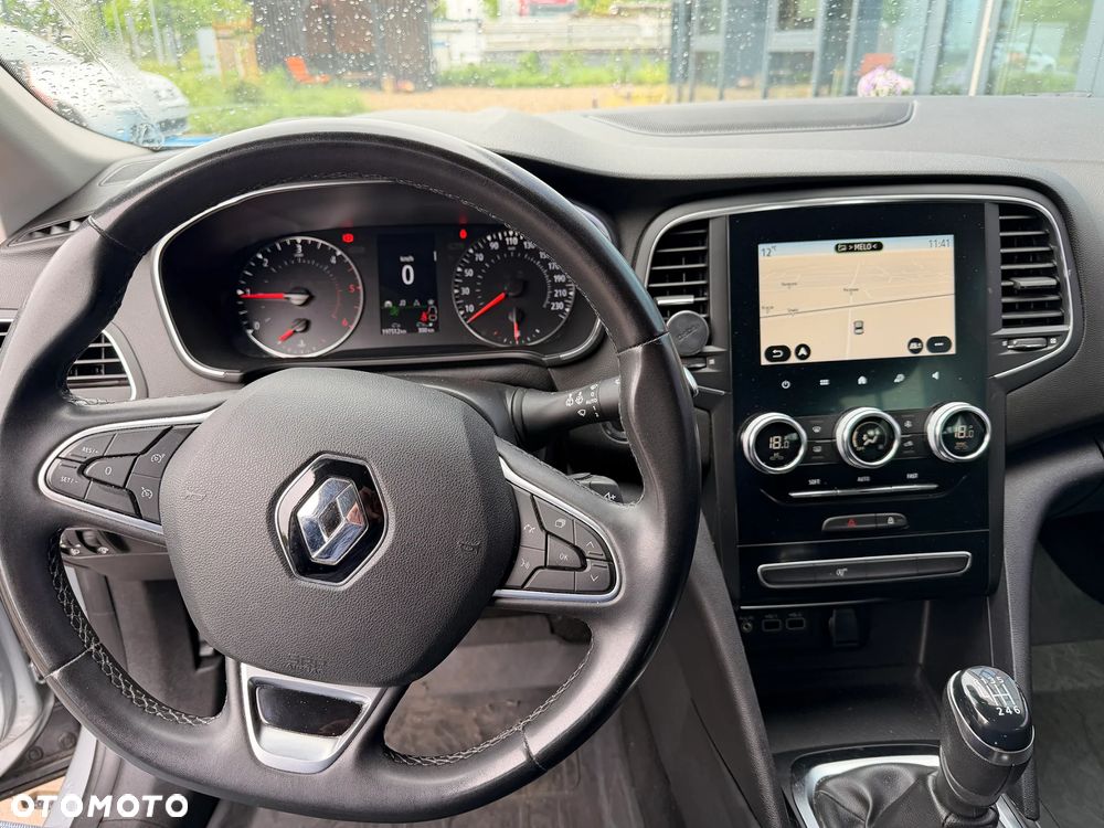 Renault Megane 1.5 Blue dCi Zen - 2