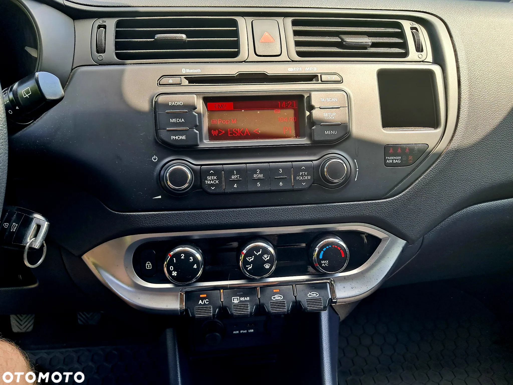 Kia Rio - 6