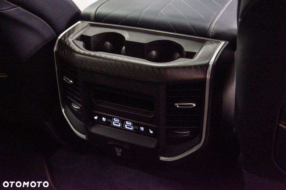 RAM 1500 Tungsten - 36