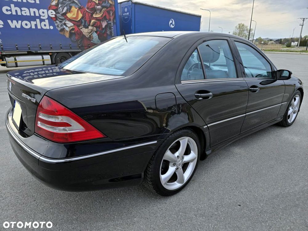 Mercedes-Benz Klasa C 230 7G-TRONIC Avantgarde Sport Edition + - 10