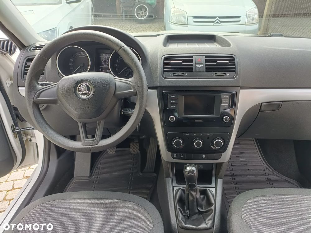 Skoda Yeti 2.0 TDI SCR 4x2 Active - 25