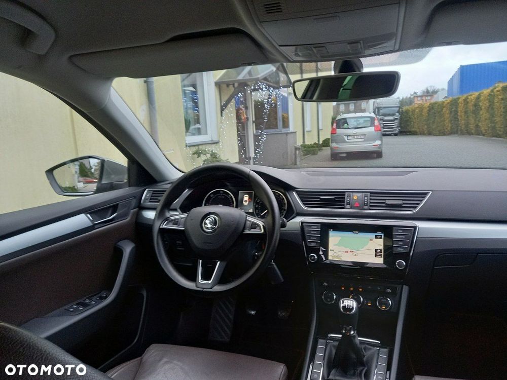 Skoda Superb 1.6 TDI Style - 23