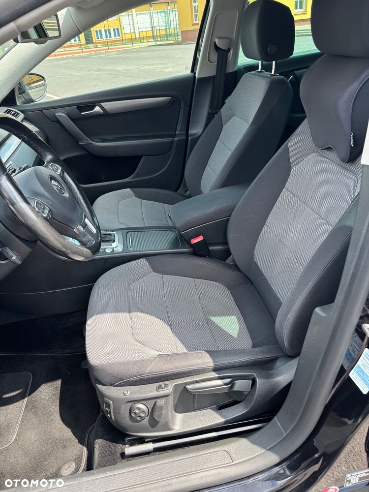 Volkswagen Passat 2.0 TDI Comfortline DSG - 28