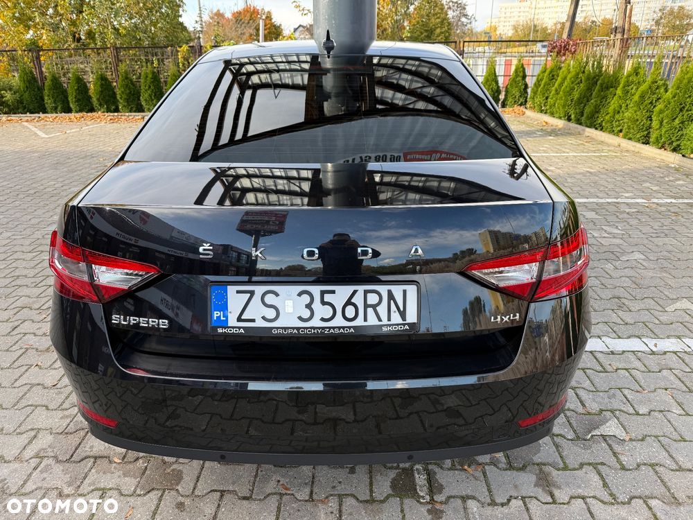 Skoda Superb 2.0 TDI SCR 4x4 Ambition DSG - 8