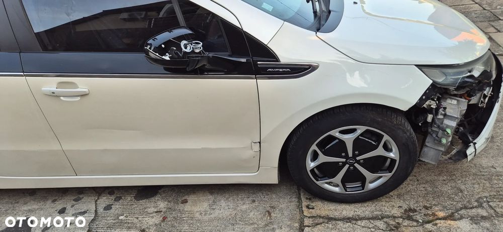 Opel Ampera - 7