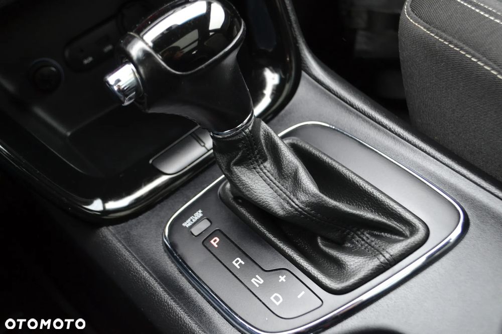 Kia Ceed 1.6 GDI L DCT - 31