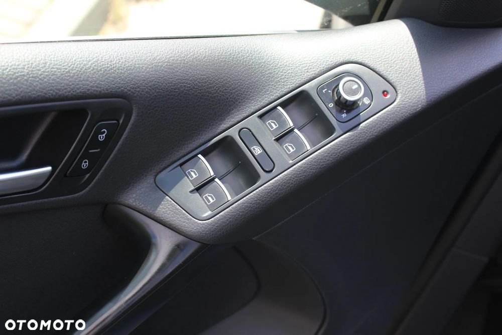 Volkswagen Tiguan - 10