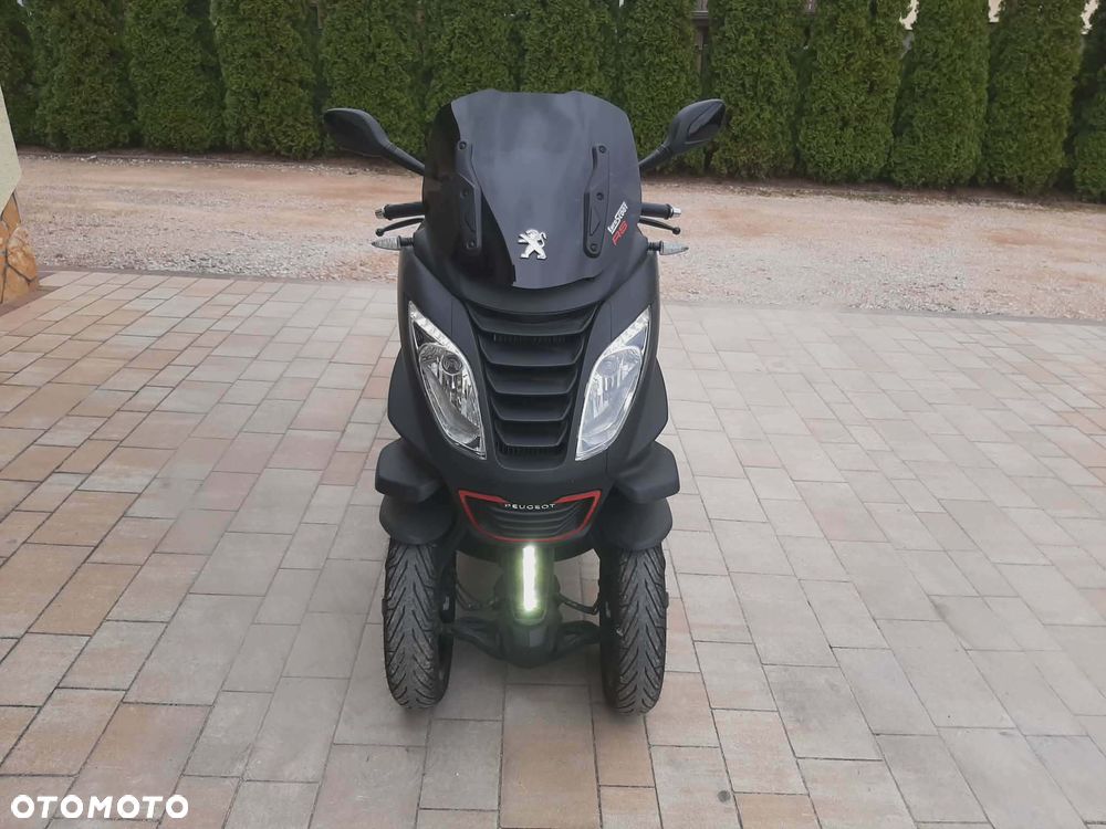 Peugeot Metropolis - 4