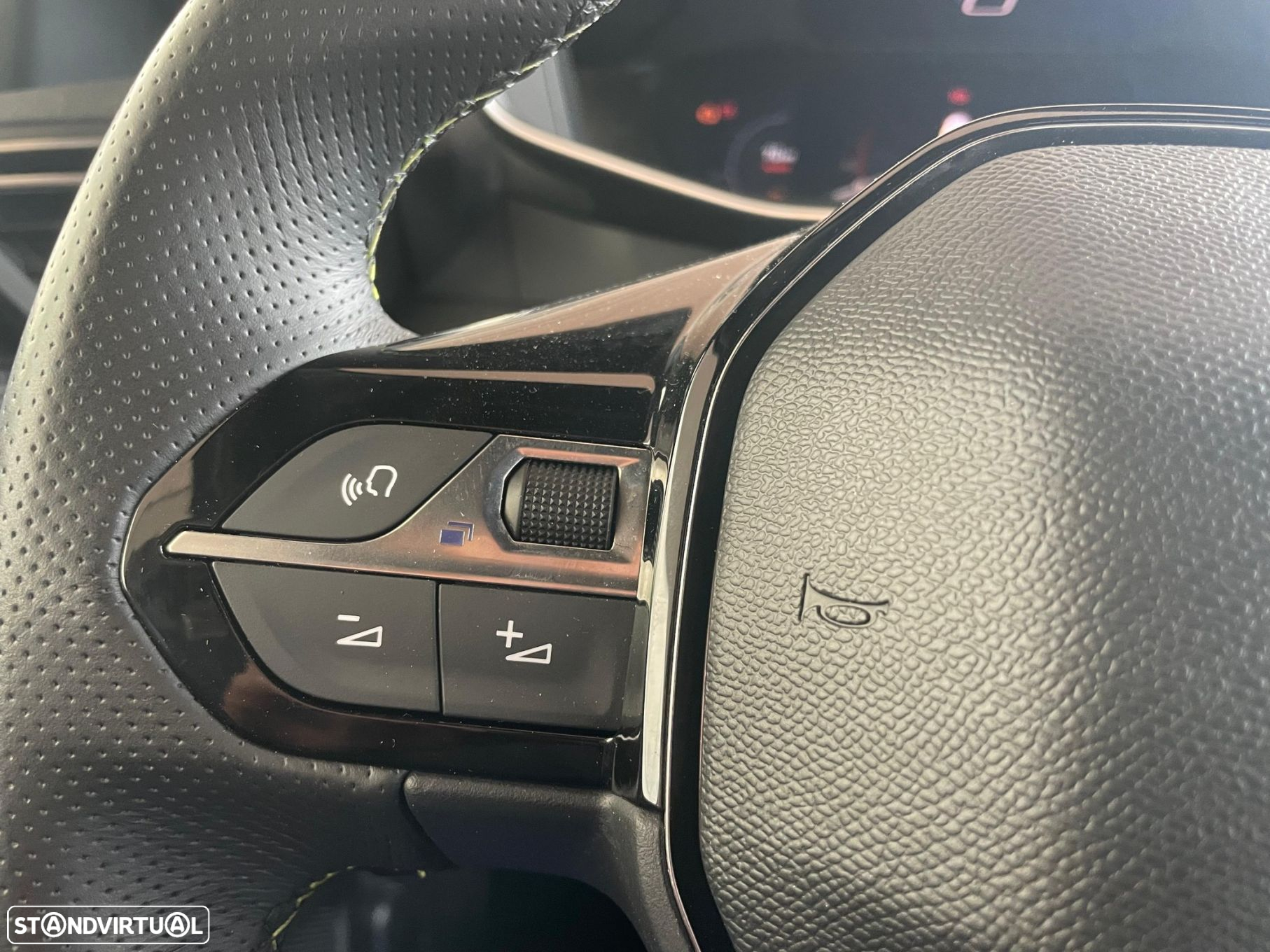 Peugeot 208 1.2 PureTech GT - 17