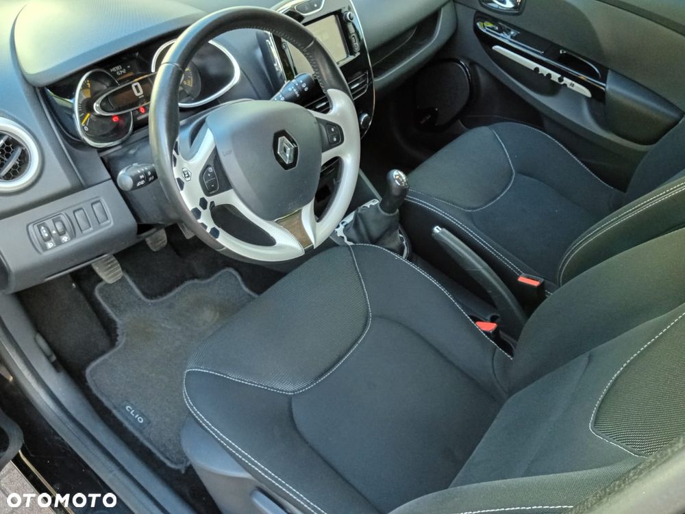 Renault Clio 1.2 16V 75 LIMITED - 10