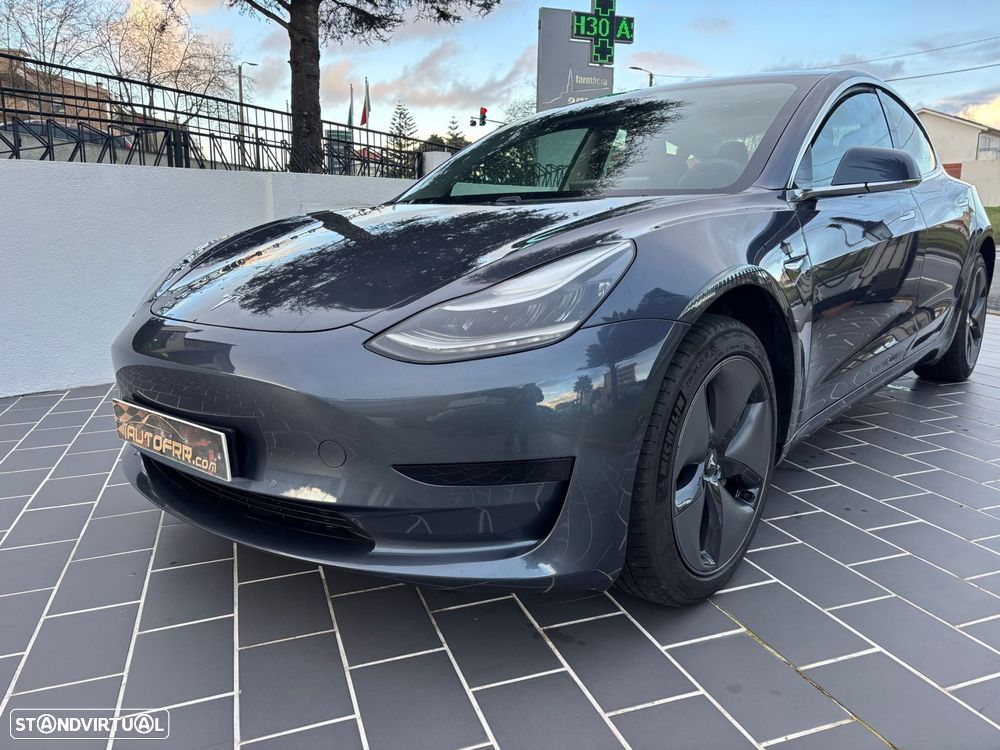 Tesla Model 3 Standard Range Plus RWD - 4