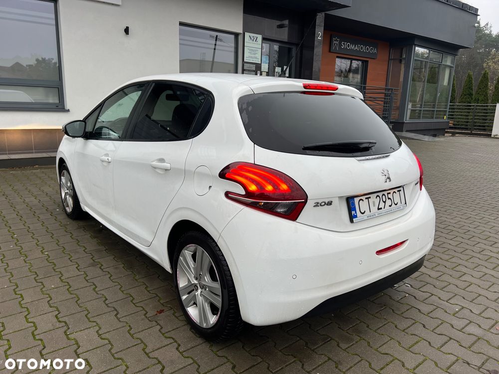 Peugeot 208 1.2 PureTech Style - 3