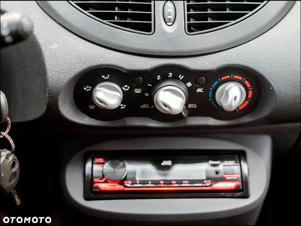 Renault Twingo - 24