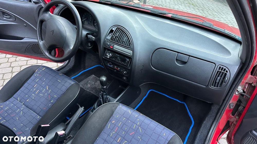 Citroën Saxo - 11