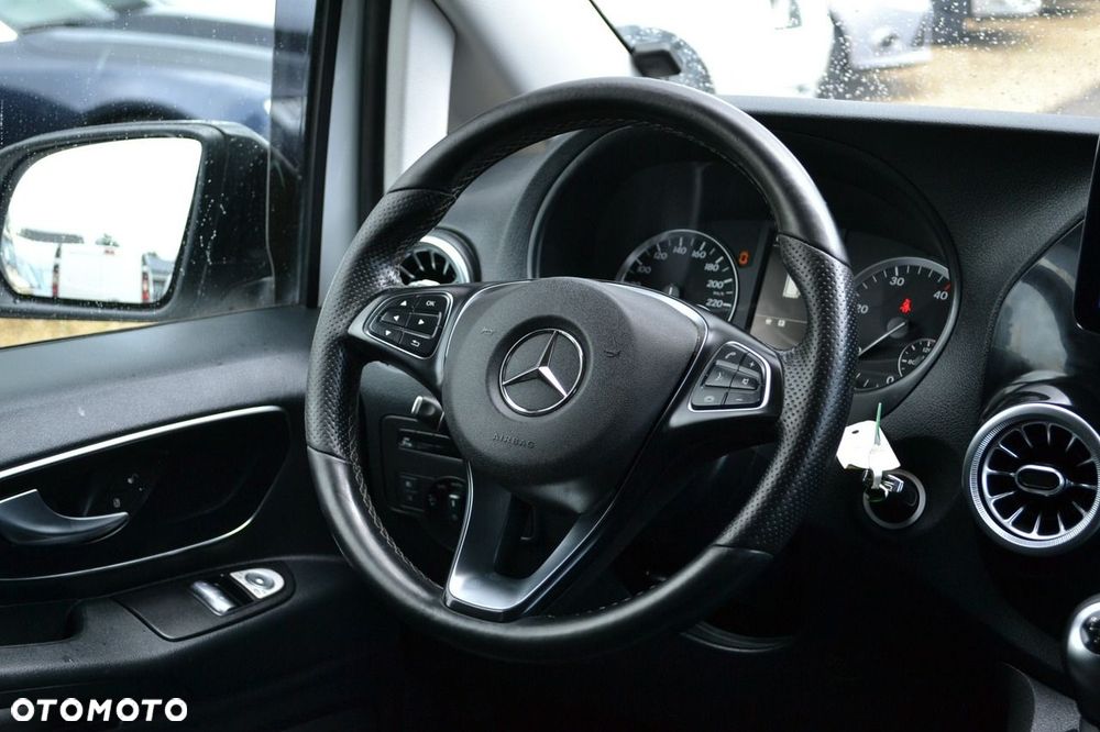 Mercedes-Benz Vito - 10