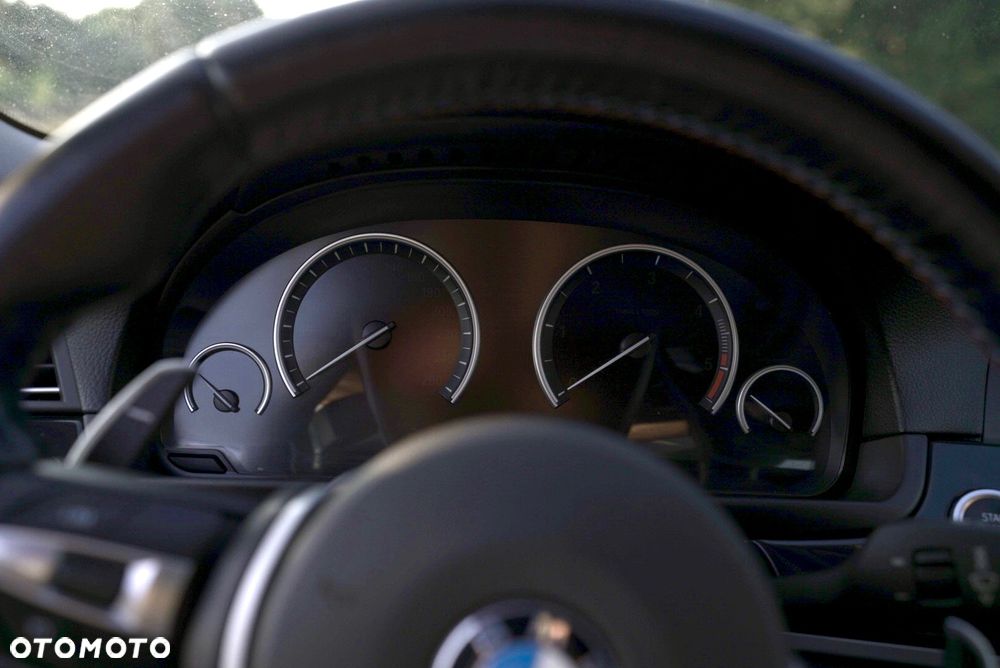 BMW Seria 5 - 26
