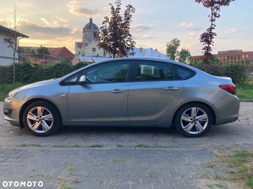 Opel Astra 1.6 - 1