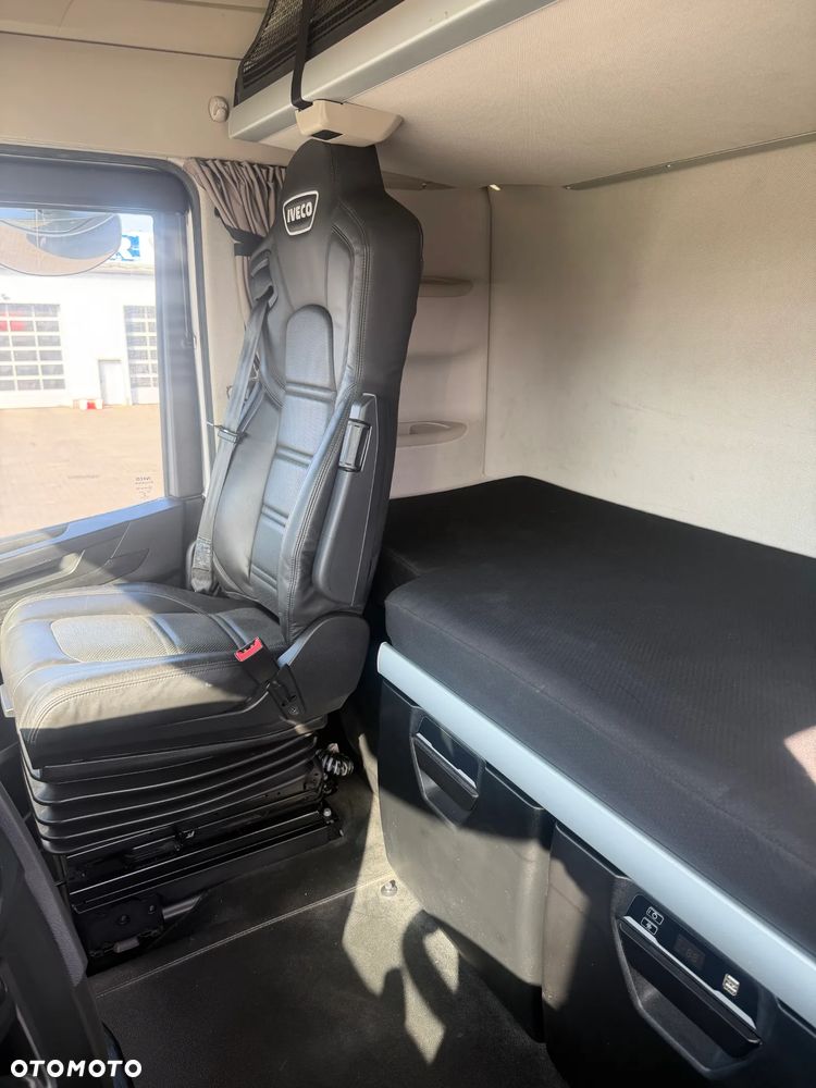 Iveco S-WAY 570   6X4   60 TON  RETARDER !!! - 11