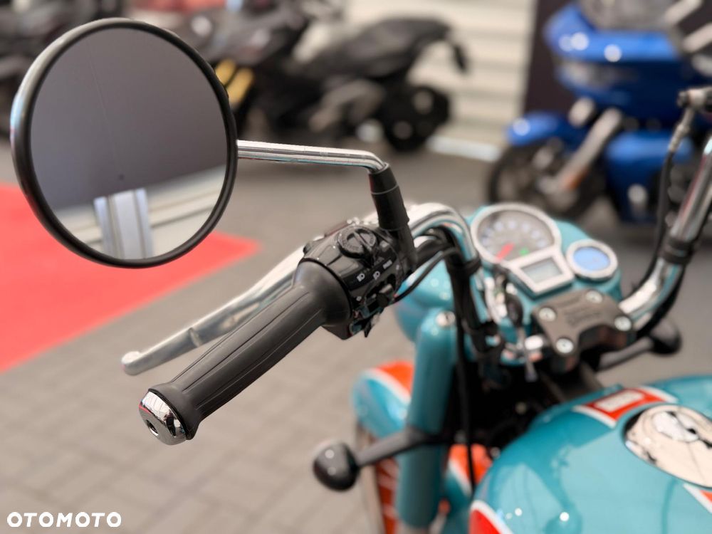 Royal Enfield Classic - 7