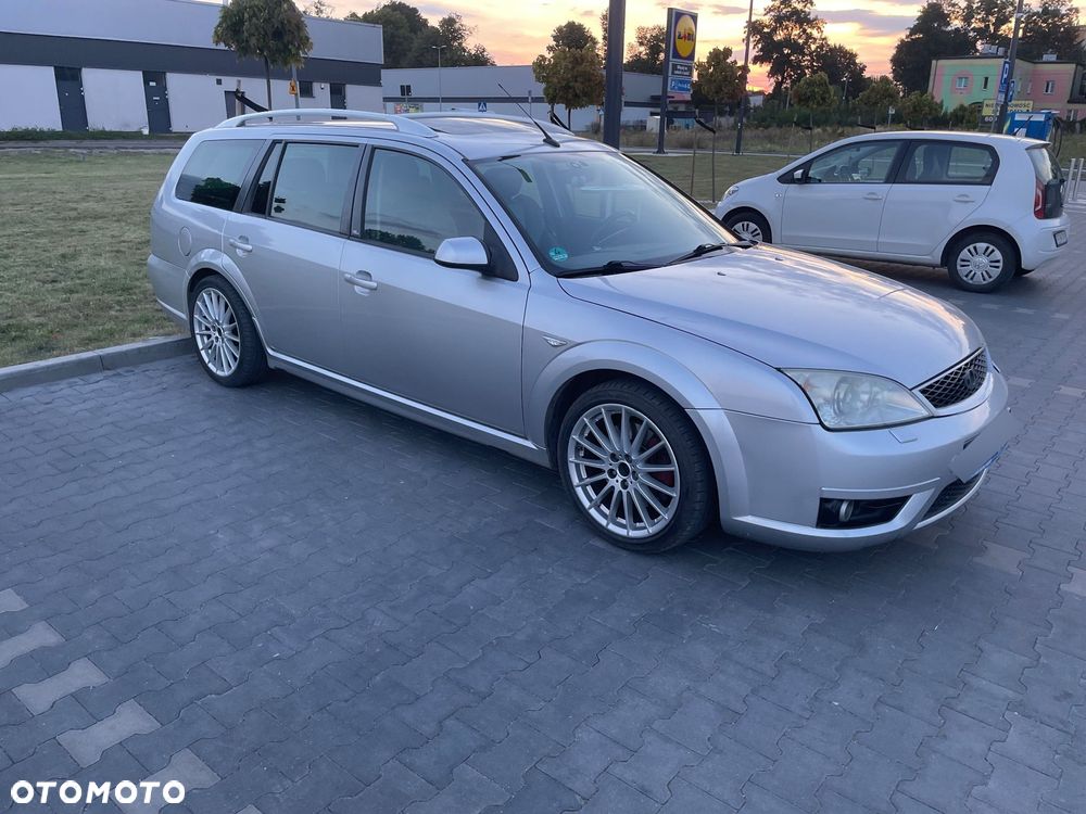 Ford Mondeo V6 ST 220 - 5