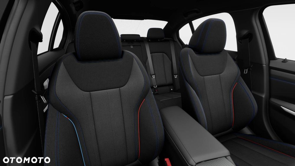 BMW Seria 3 320i xDrive M Sport - 12