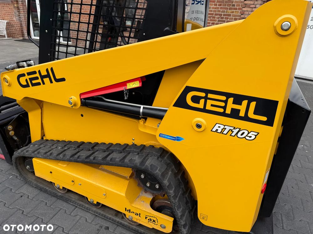 Gehl RT105 - 16