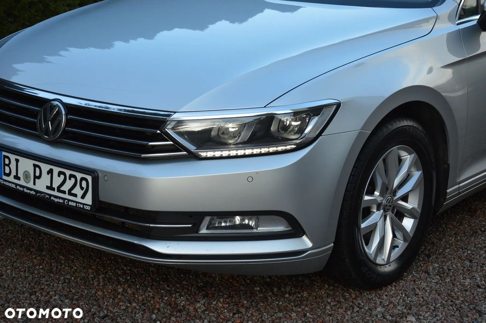 Volkswagen Passat Variant - 4