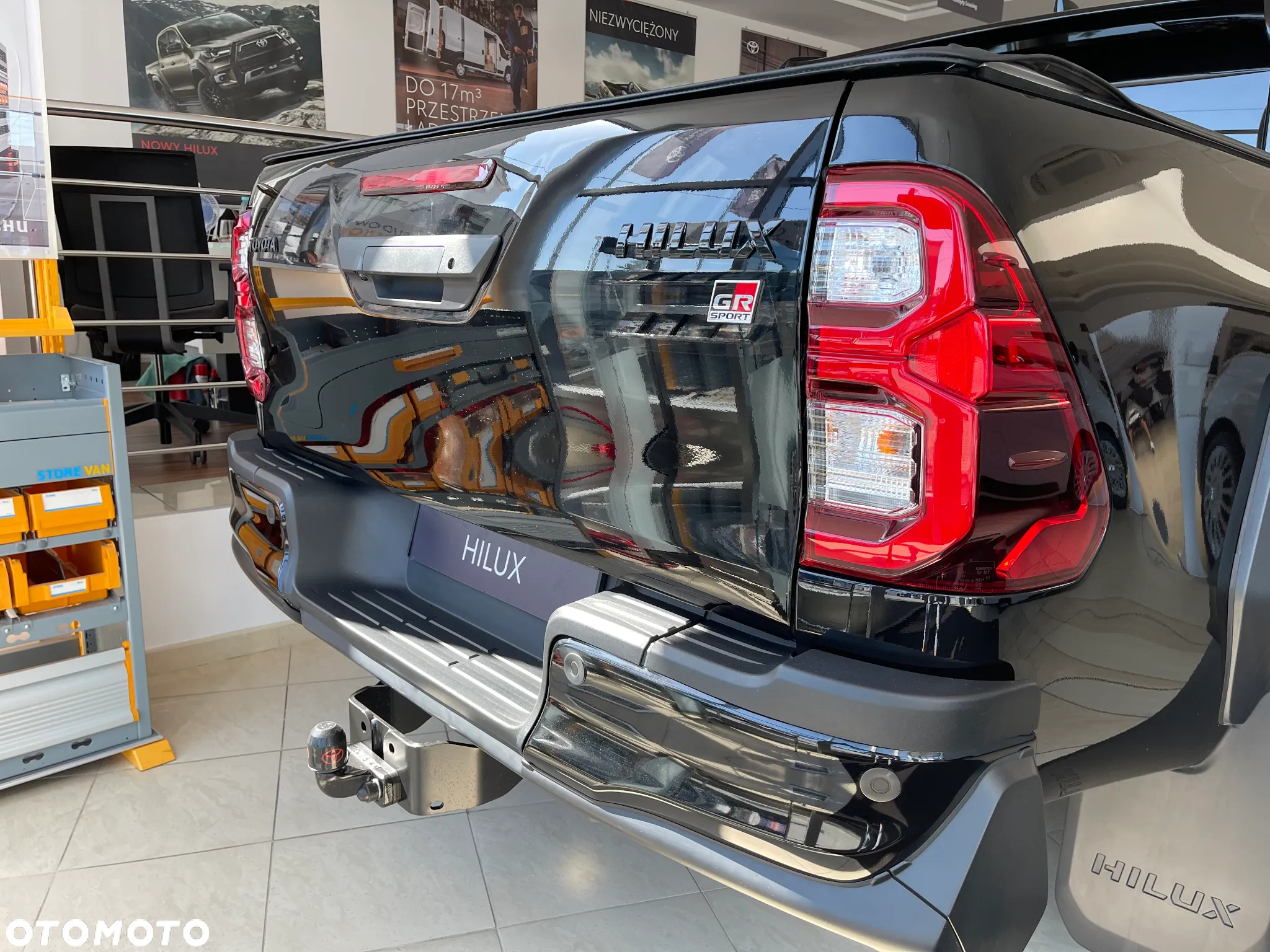 Toyota Hilux 2.8 D-4D Double Cab GR Sport II 4x4 - 11