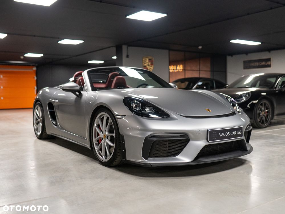 Porsche 718 Spyder - 14