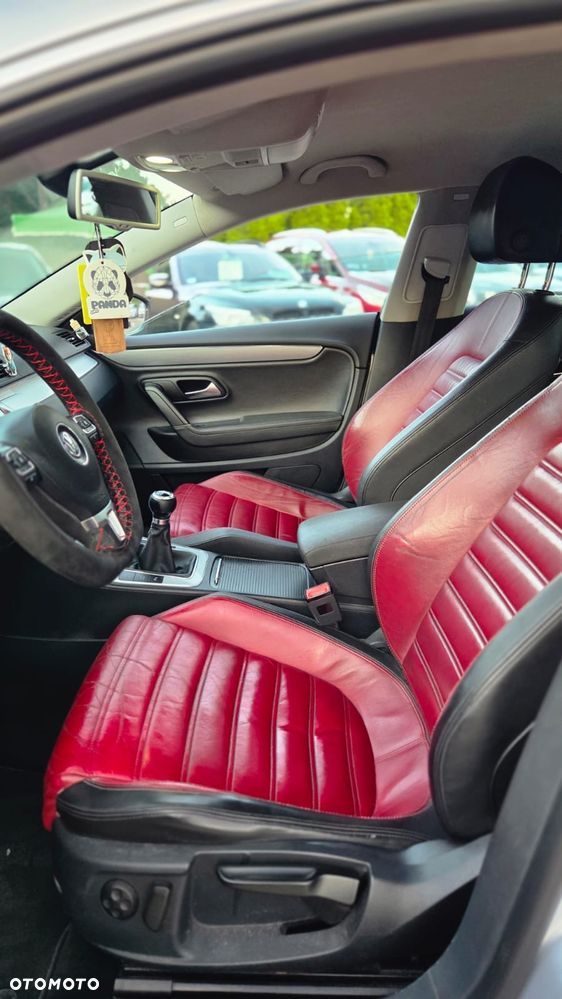 Volkswagen Passat CC - 8