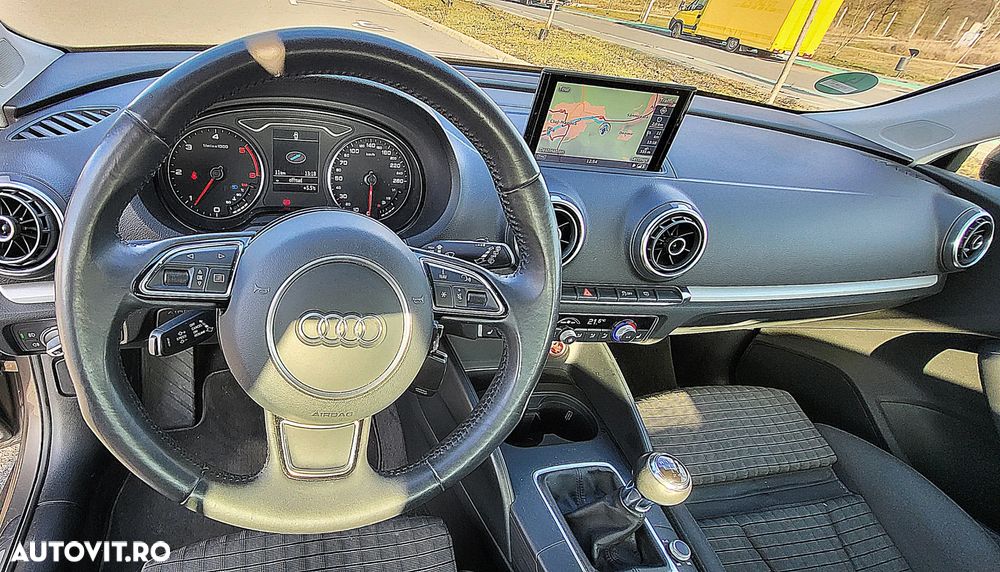 Audi A3 1.6 TDI DPF Ambition - 28