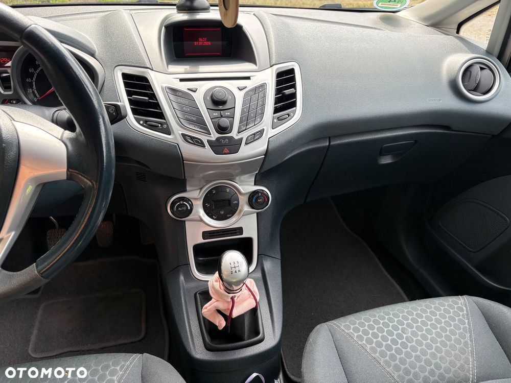 Ford Fiesta 1.25 Titanium - 11