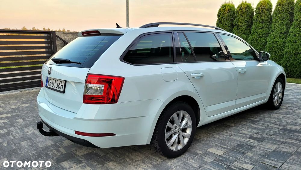 Skoda Octavia 2.0 TDI Style DSG - 11