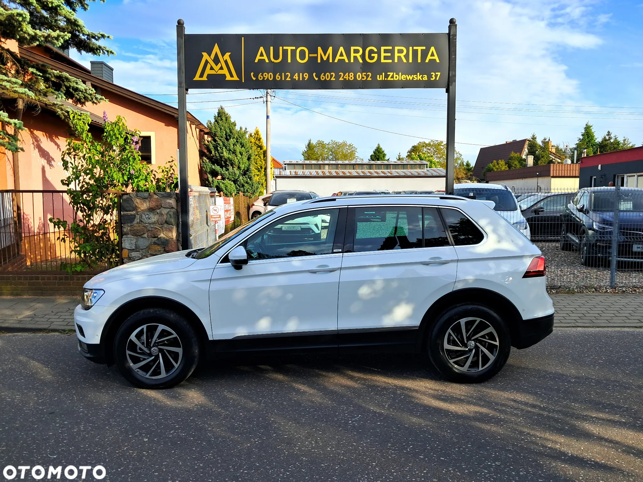 Volkswagen Tiguan - 3