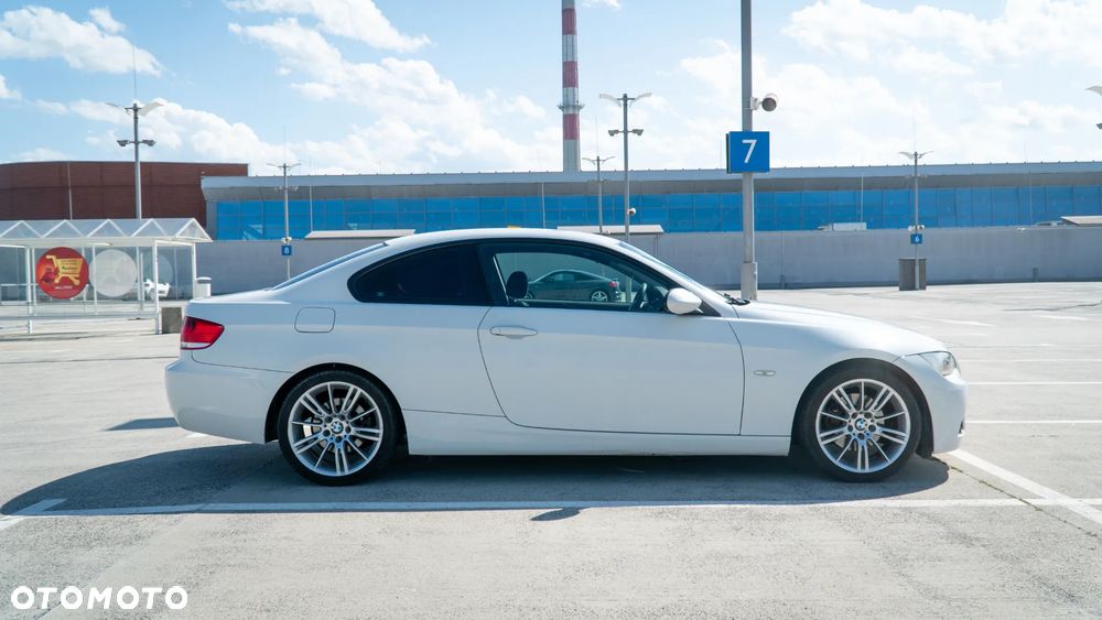 BMW Seria 3 320d - 4