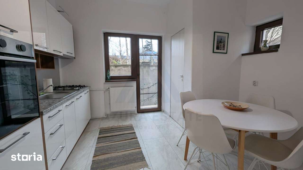 Apartament 3 camere 86 mp utili 2 bai 2 balcoane zona Trei Stejari — fotografia 3