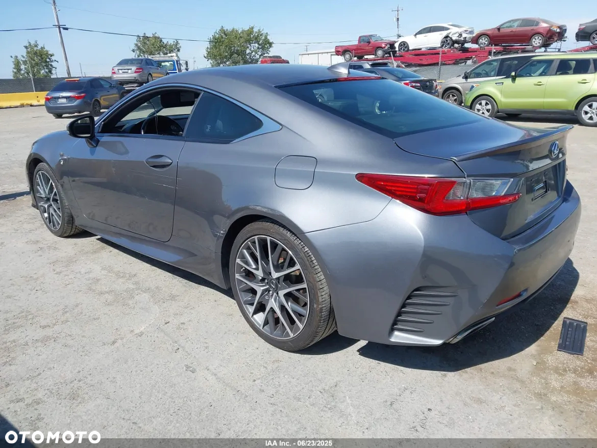 Lexus RC - 5