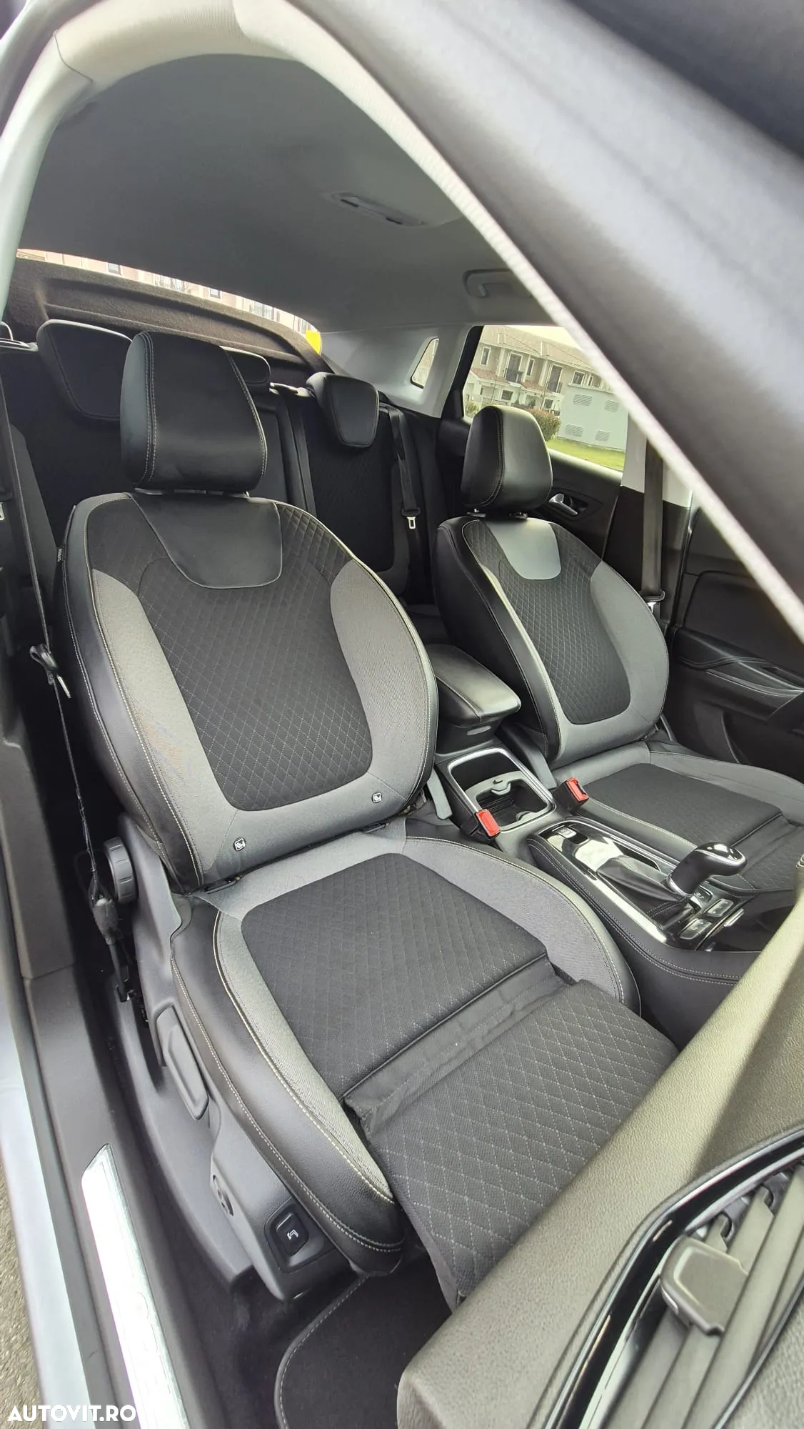 Opel Grandland X 1.5 START/STOP Aut. Innovation - 12