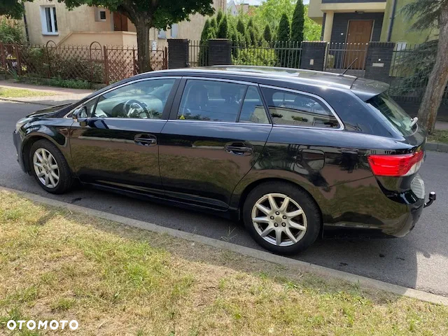Toyota Avensis Combi 2.0 D-4D Comfort - 6