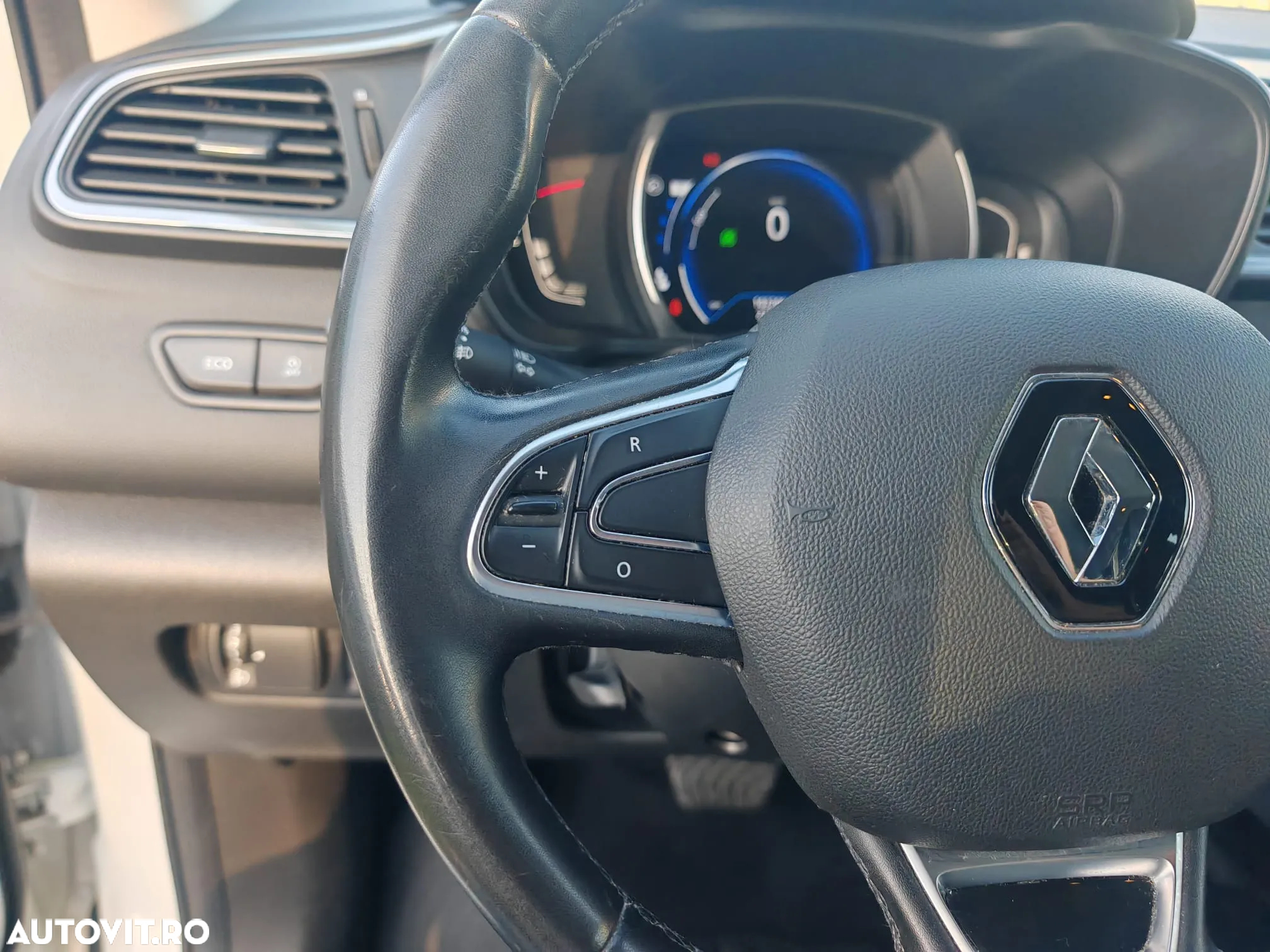 Renault Kadjar BLUE dCi 115 EDC EQUILIBRE - 9
