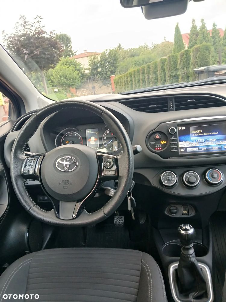 Toyota Yaris 1.5 Premium - 2