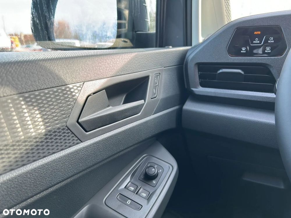 Volkswagen Caddy - 23